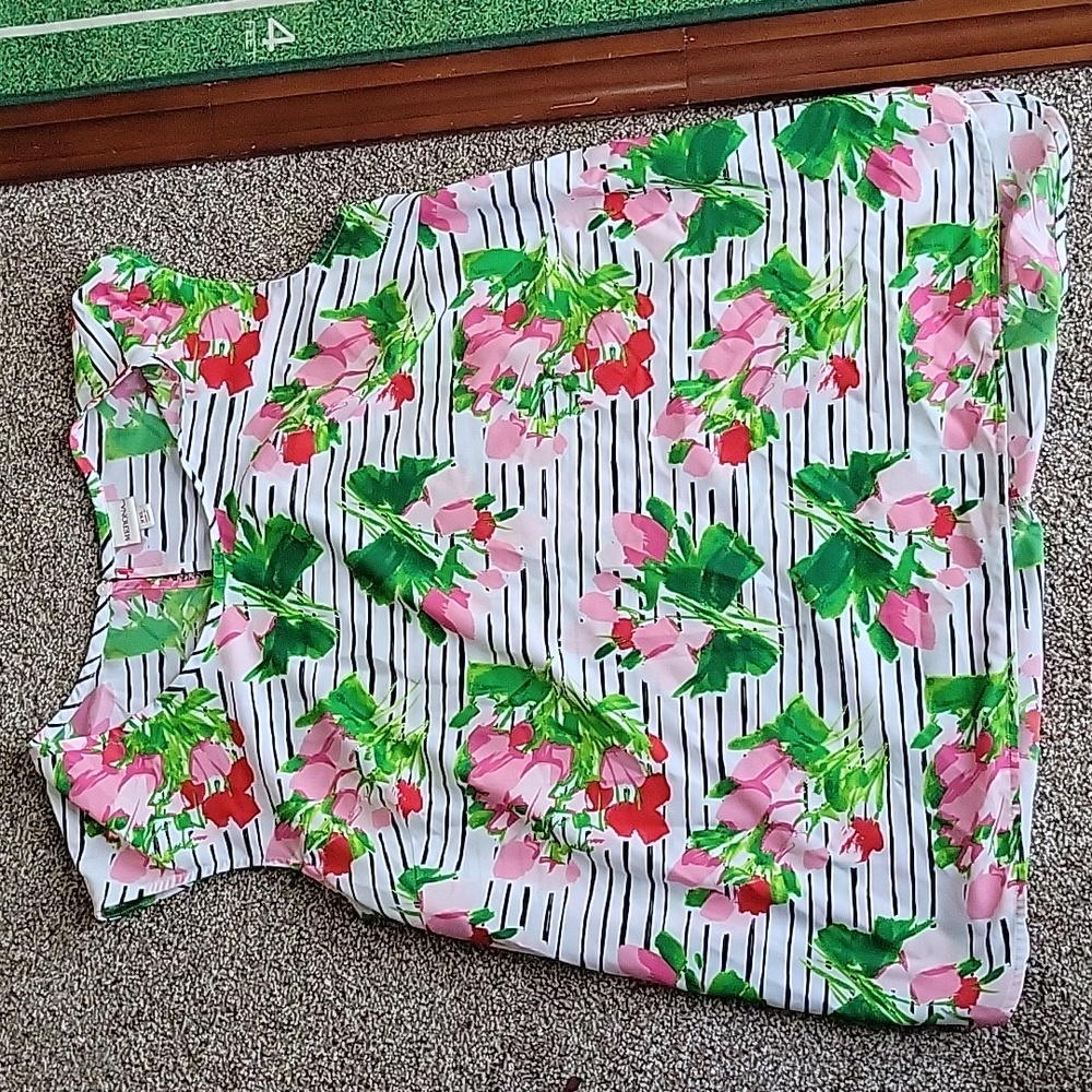 Women's flowy summer tank top